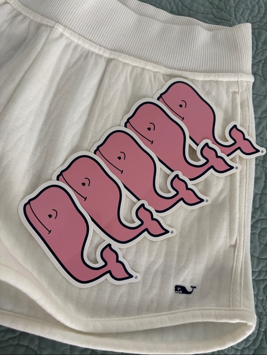 Vineyard Vines Pants - Vineyard Vines Cream Quilted Lounge Shorts with Whale Logo-Firm price
